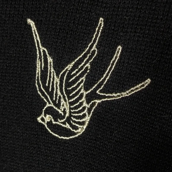 Rock Steady Cropped Crew Sweater with Cream Swallow Tail Motifs - Picture 3 of 8